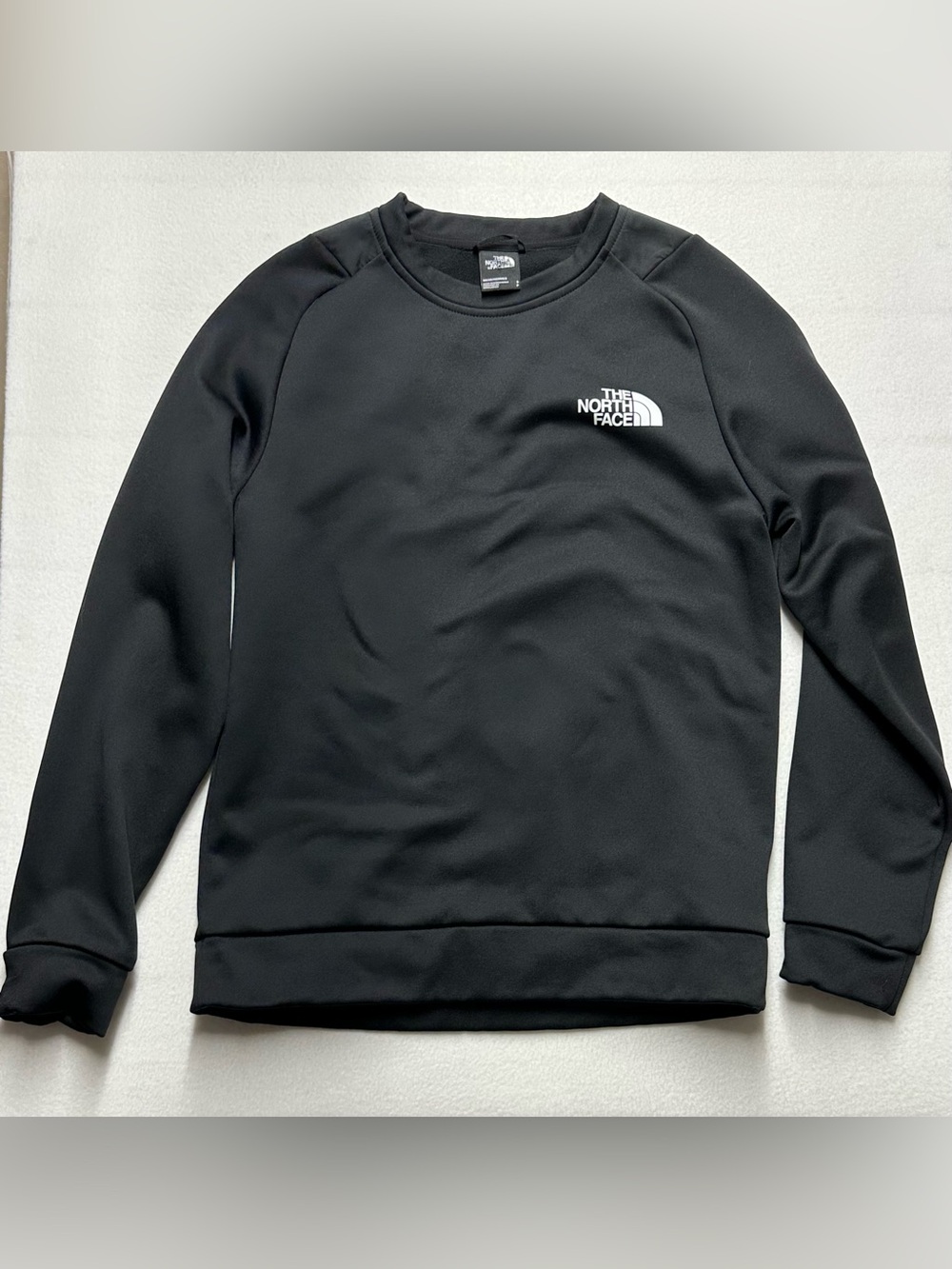 The North Face Men’s Small Black Crewneck Performance Sweatshirt Pullover